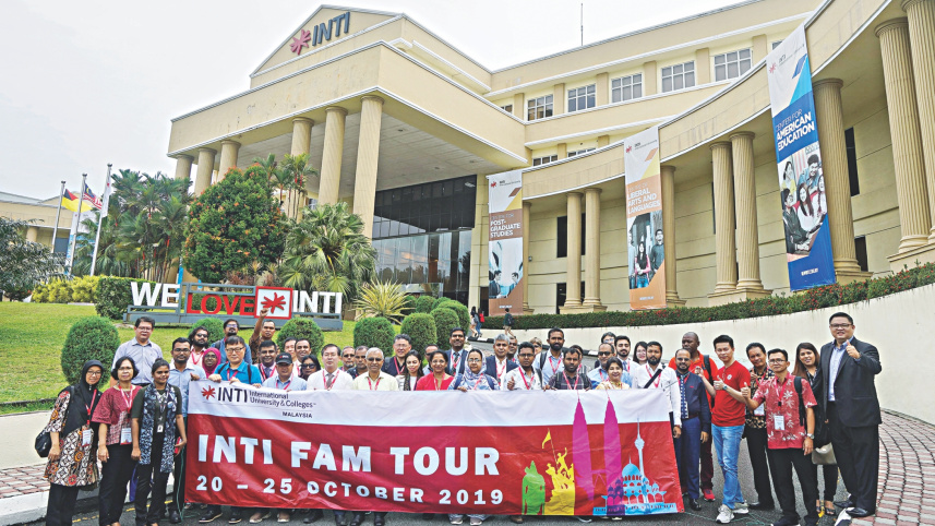 fam_tour.jpg