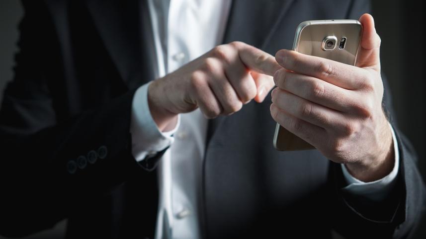 5 easy ways to protect smartphone from getting stolen