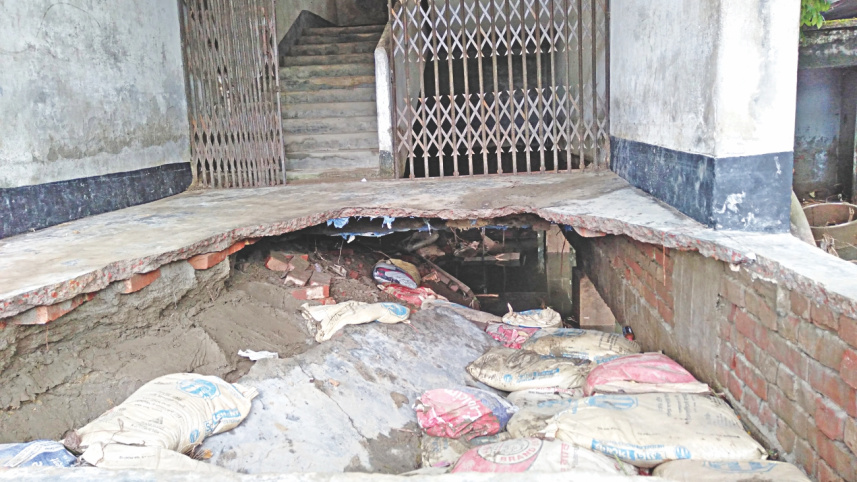 flood_damaged_schools_2.jpg