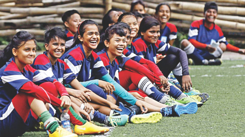 girls team.jpg