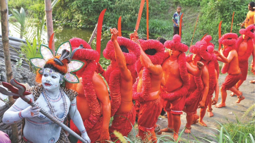 laal_kach1.jpg