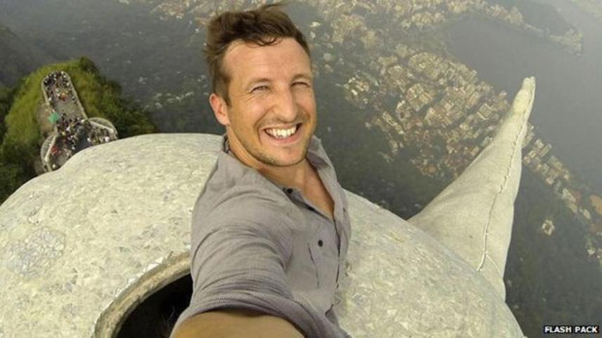 selfi-Thompson 