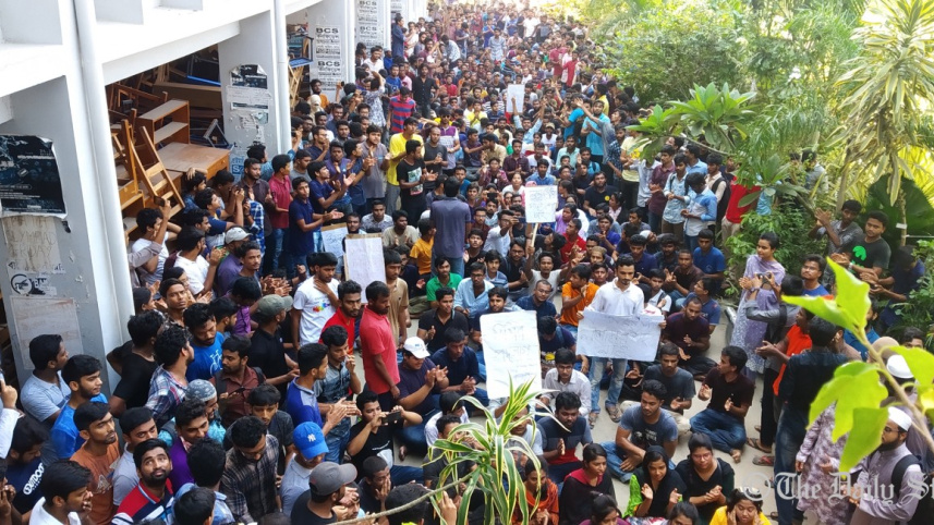 sit-in-web.jpg