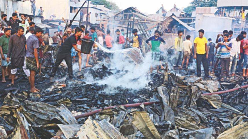 slum fire 3.jpg