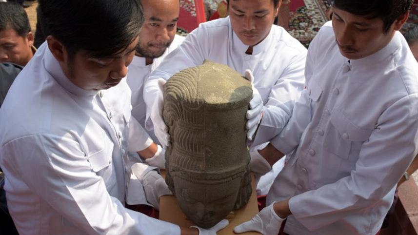 Statue.jpg-NS.jpg