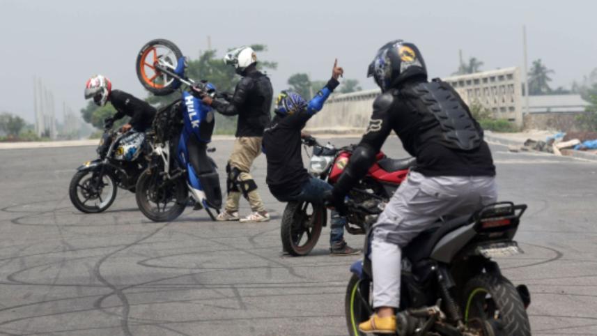 stunts_7.jpg