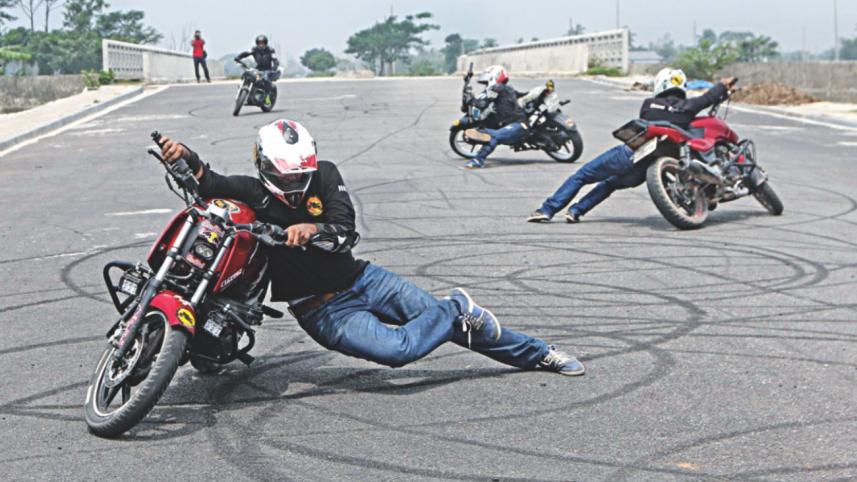 stunts_8.jpg