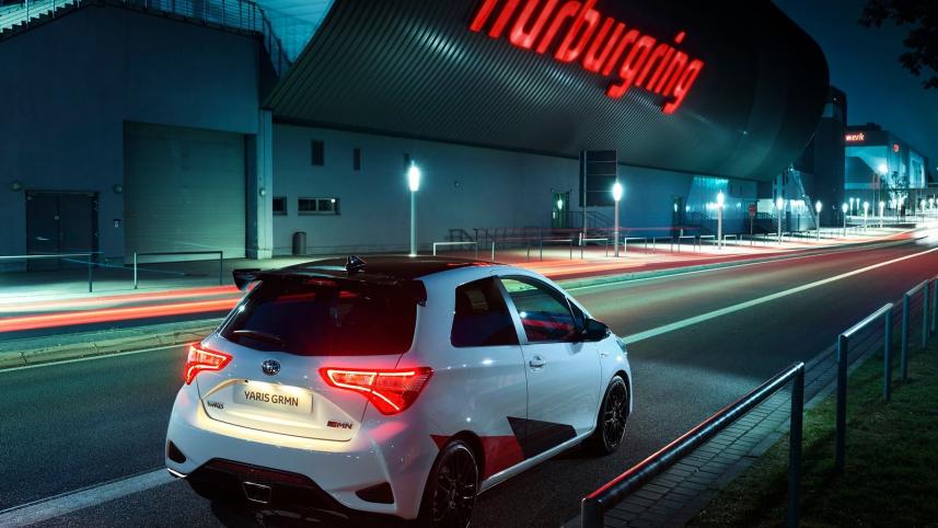 toyota-yaris_grmn-2018-1600-0f.jpg