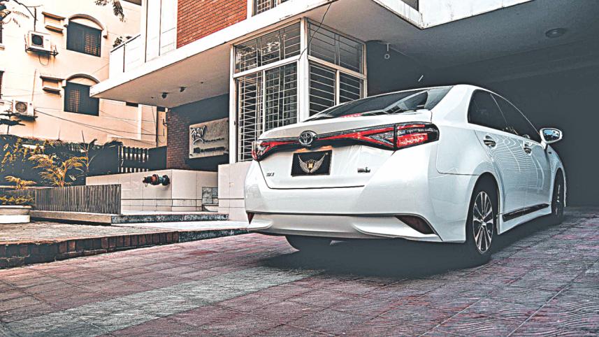 toyota_sai_2.jpg