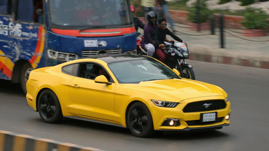 yellow_car_2.jpg