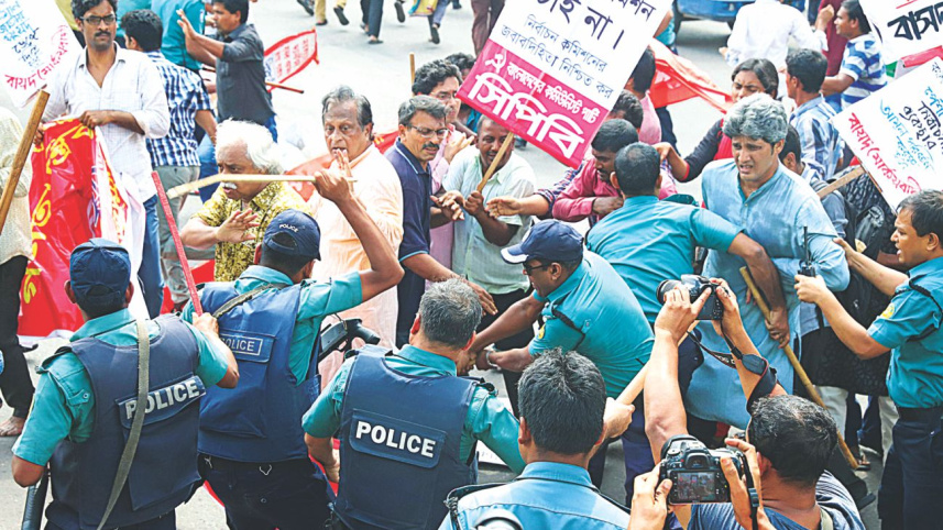 police_attack_cpb_1.jpg