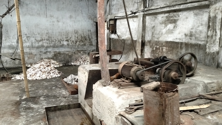 The industry employed more than 2,000 workers and produced 25 to 30 tonnes of oil daily two decades ago. Photo: Star