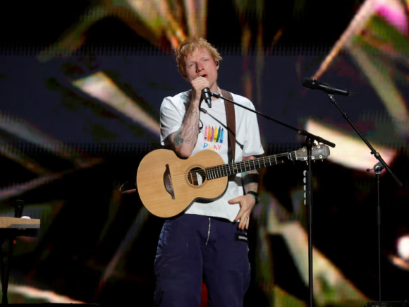 Ed_Sheeran_20-9-26_R.PNG