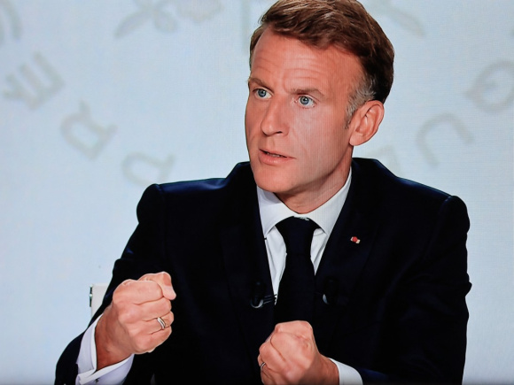 MAcron.jpg