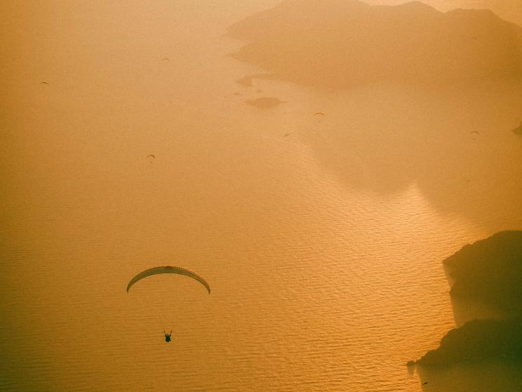 Take your adventure to new heights: 5 places in Asia for paragliding