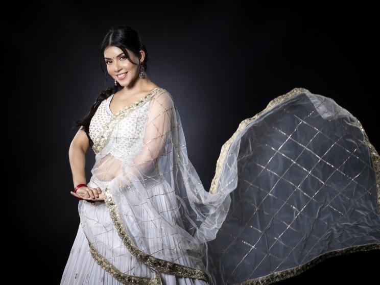 Making her silver screen debut in 2013, Nawshaba Ahmed has experienced numerous ups and downs in her career and personal life. Despite the challenges, her ever-optimistic persona is poised to debut in Tollywood after years of experience in the entertainme
