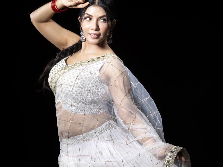 Making her silver screen debut in 2013, Nawshaba Ahmed has experienced numerous ups and downs in her career and personal life. Despite the challenges, her ever-optimistic persona is poised to debut in Tollywood after years of experience in the entertainme