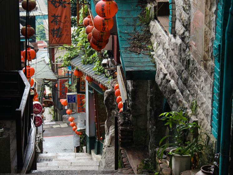 10 photogenic places to visit in Asia to blow up your Instagram       maren-wilczek-iisbeol24fm-unsplash.jpg