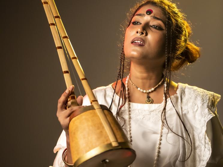 Suchona Shely : A modern Baul who speaks of harmony