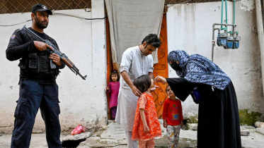 Pakistan polio camp attacked.jpg