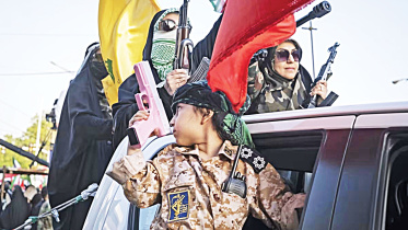 Guns-in-Iran-streets.jpg