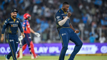 Jason Holder .jpg