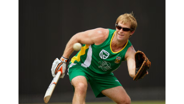 Jonty Rhodes.jpg