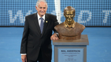 Mal Anderson.jpg
