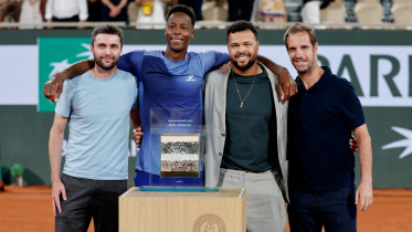 Monfils farewell .jpg