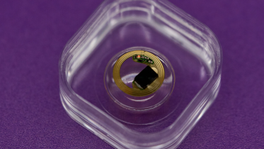 smart contact lense concept