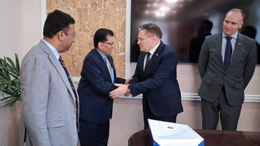 Khalilur with Rosatom CEO.jpg
