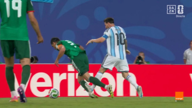 Messi foul.jpg