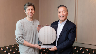 Sam Altman(left) with Hock Tan (right)