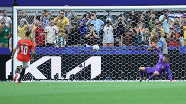 Salah panenka.jpg