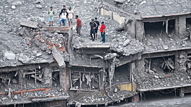 Nepali-rescuers.jpg