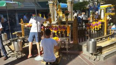 _85057191_shrine.jpg