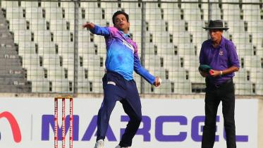 Primes shine on Razzak's day