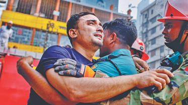 All commercial high-rises in Banani, Gulshan without  fire safety licence; Rajuk knew about FR Tower violations  12 years back; its builder Rupayan claims to be clean 