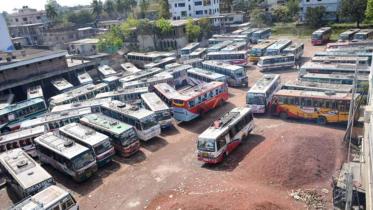 buses-lie-stranded.jpg