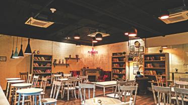 Cafés in Town