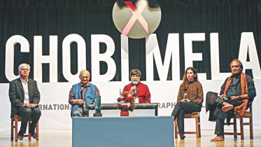 'Chobi Mela X' kicks off