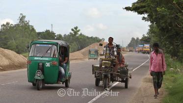 CNG-rickshaws.jpg