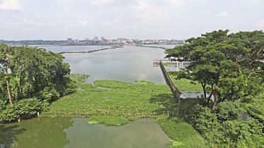 dhaka canals.jpg