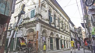 dhaka streets.jpg