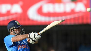 Dhoni.jpg