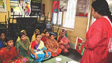 domestic-workers-wb.jpg