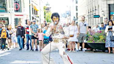 Elvis.jpg