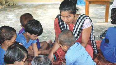 ethnic_kids_in_sylhet.jpg
