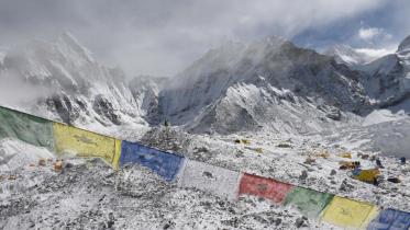 Everest.jpg