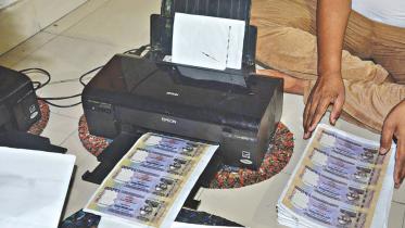 fake notes.jpg